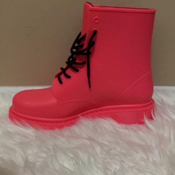 Madden Girl Portland Rain Boot Neon Pink - Size 9 - Picture 7 of 12
